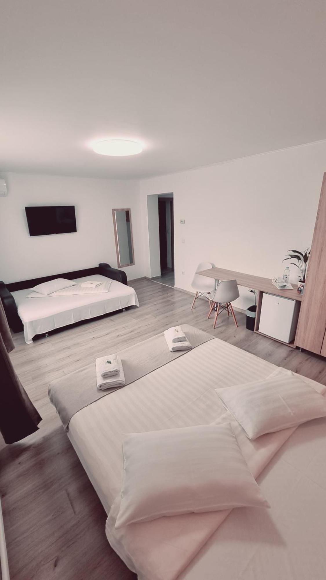 ホテル Lindenhaus シビウ 部屋 写真